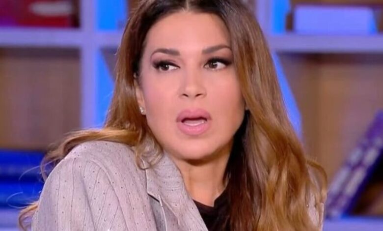 Ελένη-Χατζίδου:-«Ο-άνθρωπος-που-με-έχει-παρενοχλήσει-σεξουαλικά,-το-έχει-κάνει-σύστημα»