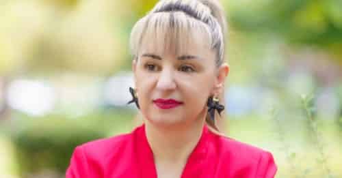 Λία-Ρογγανάκη:-«Οι-γιορτινές-μέρες-να-φέρουν-υγεία-και-ουσία»