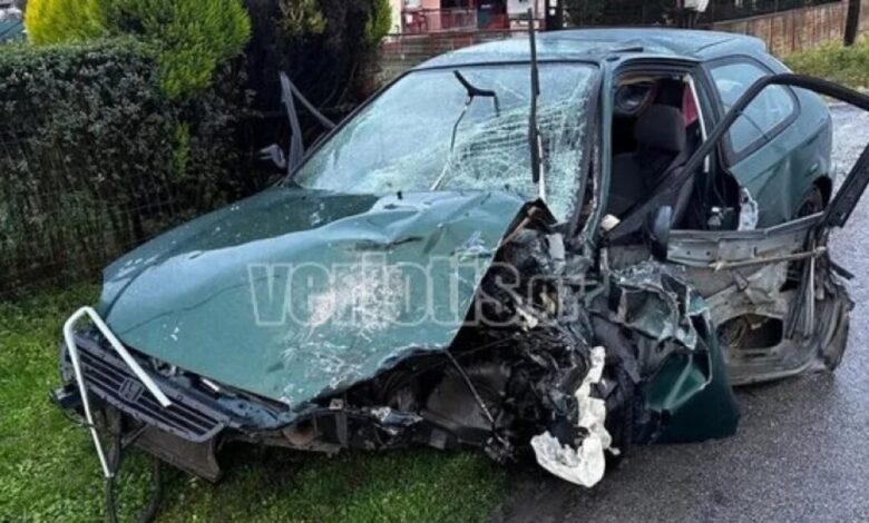 Βέροια:-Νεκρός-22χρονος-και-4-τραυματίες-σε-σύγκρουση-οχημάτων-–-Καταστράφηκε-ολοσχερώς-το-αυτοκίνητό-του