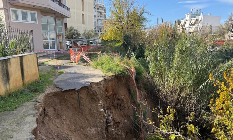 Καιρός-–-Άγιος-Δημήτριος:-Σε-κατάσταση-έκτακτης-ανάγκης-ζητά-να-κηρυχτεί-ο-δήμος-μετά-τις-καταστροφές-από-την-ισχυρή-καταιγίδα