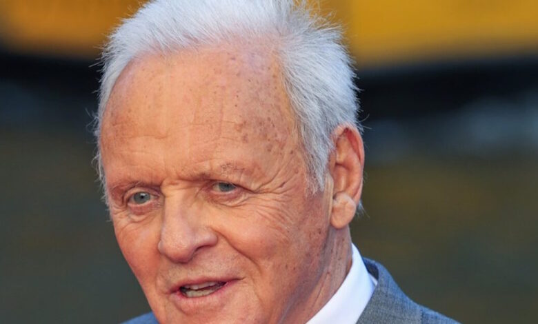 Άντονι-Χόπκινς:-«Στα-88-μου,-ο-επαναστάτης-που-κρύβω-μέσα-μου-με-κρατάει-σε-εγρήγορση»