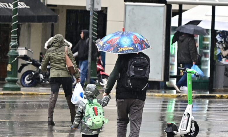 Καιρός-σήμερα:-Τοπικές-βροχές-και-καταιγίδες-σε-διάφορες-περιοχές-–-Χιόνια-στα-κεντρικά-και-βόρεια-ορεινά