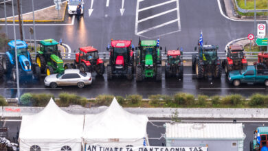Μπλόκα-αγροτών:-Στους-δρόμους-και-την-Πρωτοχρονιά-–-Αποφασίζουν-την-Κυριακή-για-τις-επόμενες-κινήσεις-τους