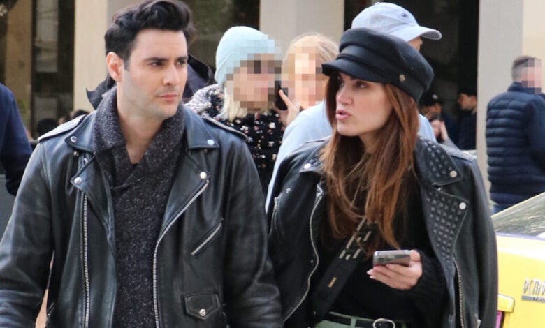 «Ζόρικα»-Χριστούγεννα-για-τη-Μαίρη-Συνατσάκη-και-τον-Ίαν-Στρατή:-Έμειναν-σπίτι-με-την-κόρη-τους-που-είχε-40-πυρετό