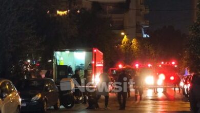 Καλλιθέα:-Φωτιά-σε-διαμέρισμα-–-Χωρίς-τις-αισθήσεις-τους-βρέθηκαν-δύο-άντρες