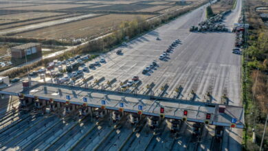 Οι-αγρότες-κλείνουν-στις-12-το-ρεύμα-προς-Αθήνα-στο-μπλόκο-των-Μαλγάρων-–-Κινητοποιήσεις-σε-Νίκαια-και-Χαλκίδα