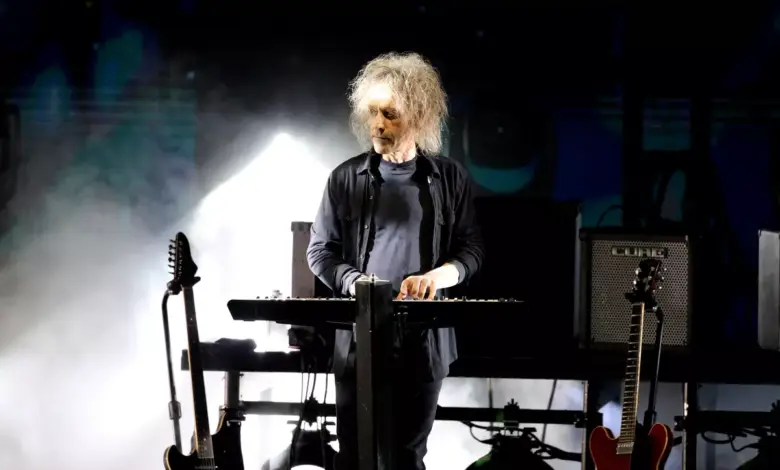 Πέθανε-Πέρι-Μπαμόντε- των-the-cure