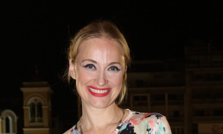 Λένα-Δροσάκη:-«Τα-καλύτερα-Χριστούγεννα-της-ζωής-µου-ήταν-όταν-έµαθα-ότι-είµαι-έγκυος-στον-Αναστάση»