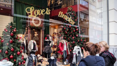 Σε-ισχύ-το-εορταστικό-ωράριο:-Ανοιχτά-καταστήματα-και-σούπερ-μάρκετ-την-Κυριακή-28/12