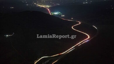 Νέος-Γολγοθάς-στα-μπλόκα-των-αγροτών:-Ουρές-χιλιομέτρων-και-στην-επιστροφή-για-τους-εκδρομείς-των-Χριστουγέννων