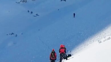 Φωκίδα:-«Έφυγαν-όπως-τους-άρεσε»-λέει-ο-5ος-της-παρέας-ορειβατών-ο-οποίος-σώθηκε-–-Διπλό-πένθος-για-την-οικογένεια-του-ενός-νεκρού