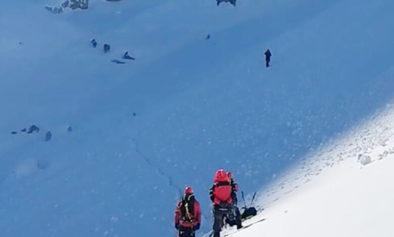 Φωκίδα:-«Έφυγαν-όπως-τους-άρεσε»-λέει-ο-5ος-της-παρέας-ορειβατών-ο-οποίος-σώθηκε-–-Διπλό-πένθος-για-την-οικογένεια-του-ενός-νεκρού