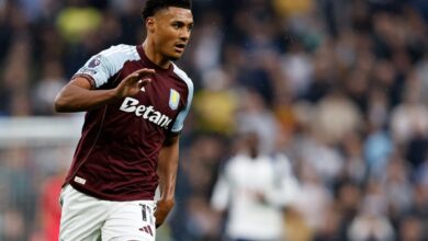 Τσέλσι-–-Άστον-Βίλα-1-2:-Οι-Χωριάτες-πέρασαν-και-από-το-«Στάμφορντ-Μπριτζ»-με-πρωταγωνιστή-τον-Γουότκινς