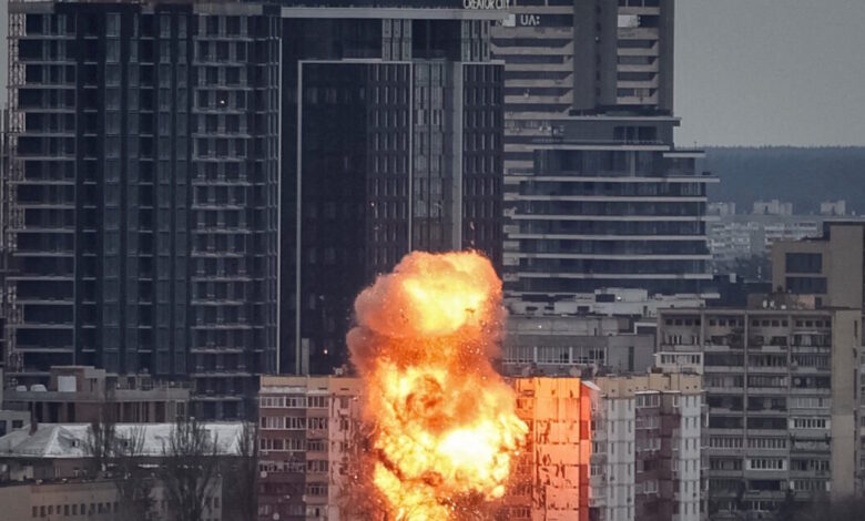 Κίεβο:-Στο-έλεος-του-χειμώνα-χιλιάδες-κάτοικοι-–-Έμειναν-χωρίς-ρεύμα-και-θέρμανση-από-τους-βομβαρδισμούς-της-Ρωσίας