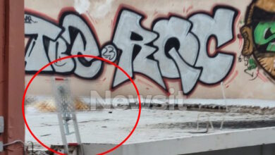 Γκύζη:-«Δεν-άντεχα-άλλο»-έγραψε-σε-σημείωμα-πριν-πέσει-στο-κενό-ο-74χρονος-που-μαχαίρωσε-την-γυναίκα-του-–-Πληροφορίες-ότι-εκείνη-πάσχει-από-άνοια