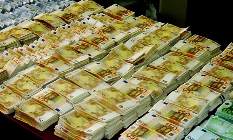 Έκανε-τον-αστυνομικό-«τσεπώνοντας»-πάνω-από-440.000-ευρώ-–-Τουλάχιστον-27-απάτες-σε-όλη-την-Ελλάδα-από-τον-ίδιο-άνθρωπο