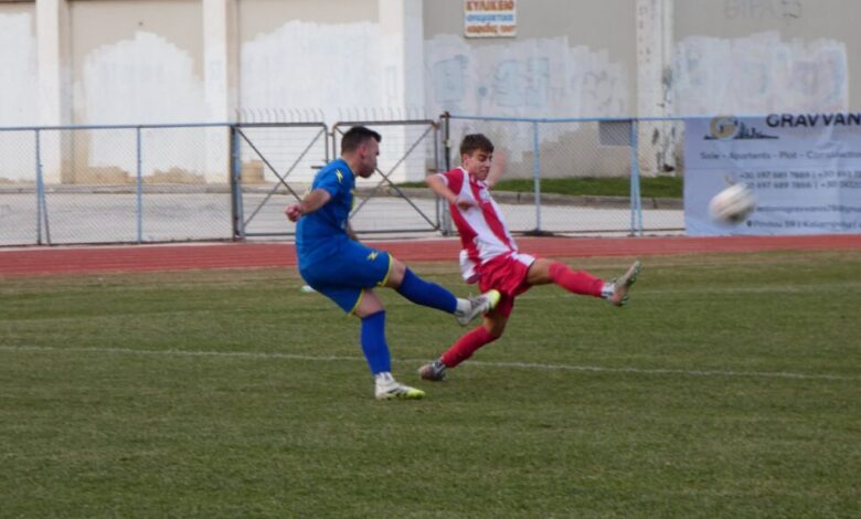 Φιλικό-με-το-Μουζάκι-τα-Μετέωρα