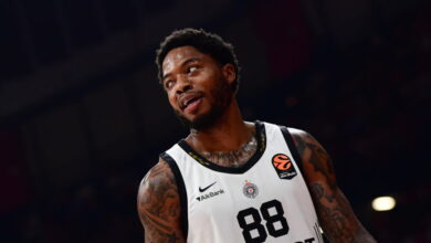 Ταϊρίκ-Τζόουνς:-Η-παρουσία-του-στη-12άδα-της-Παρτιζάν-και-η-ημερομηνία-που-περιμένει-ο-Ολυμπιακός