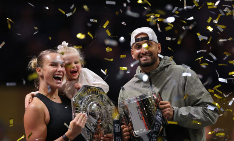 Ο-Νικ-Κύργιος-κέρδισε-2-0-την-Αρίνα-Σαμπαλένκα-στη-«Μάχη-των-Φύλων»-–-«Κράξιμο»-στα-social-media-για-τον-αγώνα