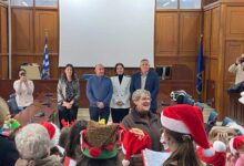 Κάλαντα-στο-Δημαρχείο-Τρικάλων-από-την-Παιδική-Χορωδία-του-Δημοτικού-Ωδείου