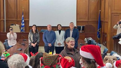 Κάλαντα-στο-Δημαρχείο-Τρικάλων-από-την-Παιδική-Χορωδία-του-Δημοτικού-Ωδείου