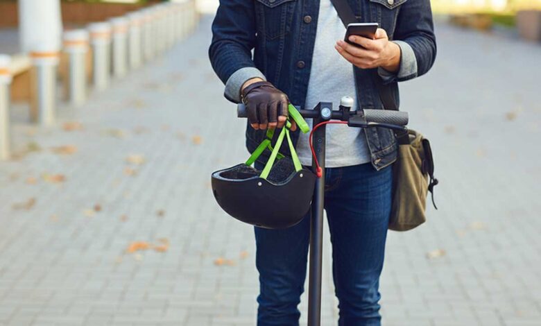 Συμμορφώνονται-τα-Τρίκαλα-στη-χρήση-κράνους-–-Λίγες-παραβάσεις-στους-ελέγχους