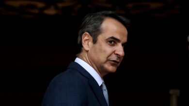 Ο-Μητσοτάκης-σε-παράκρουση-–-Αγροτικά-μπλόκα,-οικονομία-και-πολιτικές-εξελίξεις