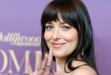 Η-Ντακότα-Τζόνσον-ξανά-ερωτευμένη-μετά-τον-χωρισμό-της-από-τον-Κρις-Μάρτιν