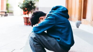 Πάτρα:-Ανήλικοι-Ρομά-γρονθοκόπησαν-και-απείλησαν-15χρονο-έξω-από-σχολείο-–-Έξι-συλλήψεις