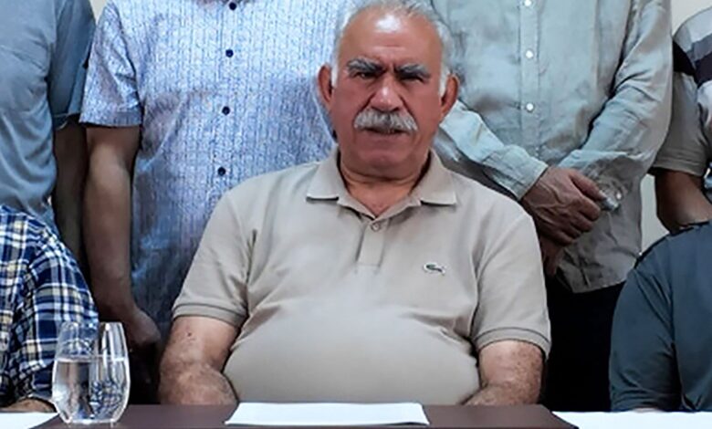 Να-διευκολύνει-μια-συμφωνία-μεταξύ-Δαμασκού-και-sdf-καλεί-την-Τουρκία-ο-Οτσαλάν