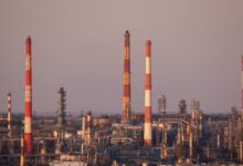 ΟΠΕΚ+:-Φρενάρει-την-παραγωγή-πετρελαίου-λόγω-υπερπροσφοράς-–-Πώς-εξελίσσονται-οι-τιμές