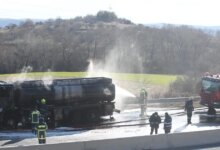 Φωτιά-σε-βυτιοφόρο-στην-εθνική-οδό-Θεσσαλονίκης-–-Σερρών:-Έκλεισε-και-στα-δύο-ρεύματα-ο-δρόμος