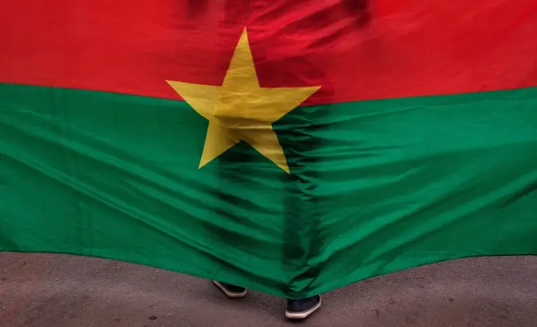 Το-Μαλί-και-η-Μπουρκίνα-Φάσο-απαγορεύουν-την-είσοδο-σε-Αμερικανούς-πολίτες