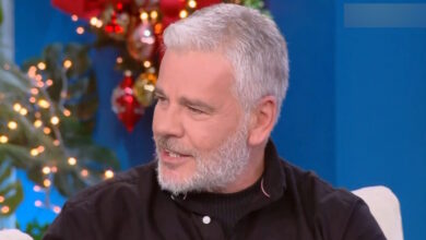 Νίκος-Γρίτσης:-Το-τραγούδι-«Κρίση»-γράφτηκε-όταν-ήρθε-η-κοπέλα-μου-στο-επισκεπτήριο-και-μου-είπε-ότι-ήταν-έγκυος-από-άλλον