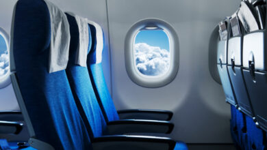 iata:-Ακριβά-εισιτήρια-και-γεμάτα-αεροπλάνα-το-2026-–-lufthansa-και-ryanair-«κόβουν»-δρομολόγια