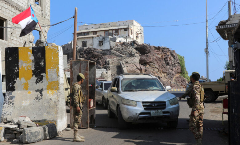 Βαθαίνει-η-κρίση-στην-Υεμένη:-Αρνείται-να-αποσυρθεί-το-Νότιο-Μεταβατικό-Συμβούλιο