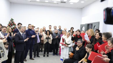 Ανδρουλάκης,-Φάμελλος-και-Κουτσούμπας-άκουσαν-τα-Πρωτοχρονιάτικα-κάλαντα-–-Τα-μηνύματά-τους-για-το-2026