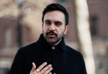 Ο-Ζοράν-Μαμντάνι-θα-είναι-ο-πρώτος-δήμαρχος-στη-Νέα-Υόρκη-που-θα-ορκιστεί-στο-Κοράνι