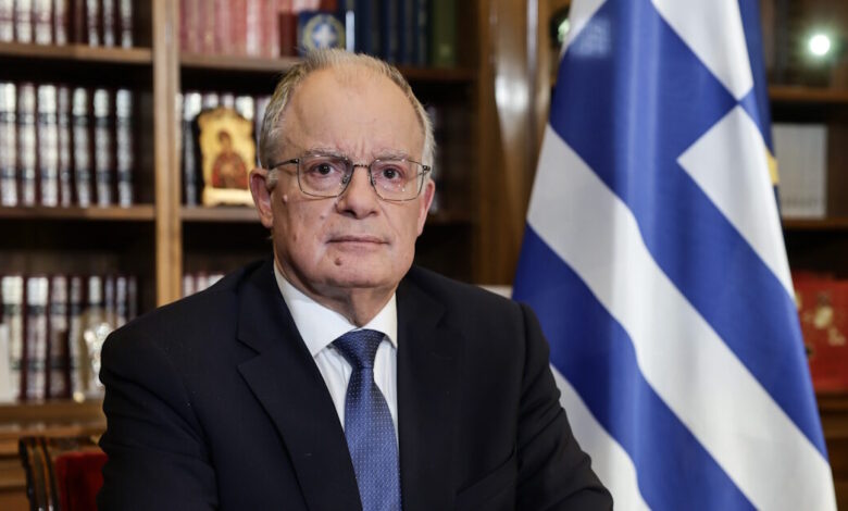 Κωνσταντίνος-Τασούλας:-«Ας-είναι-η-νέα-χρονιά-ευκαιρία-να-αλλάξουμε-όσα-μας-πληγώνουν»