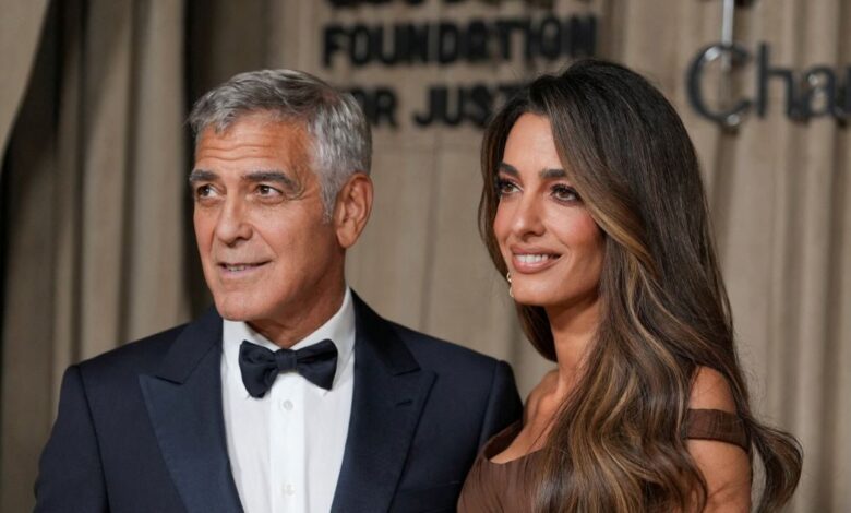 Ο-Ντόναλντ-Τραμπ-στάζει-φαρμάκι-για-τον-Τζορτζ-Κλούνεϊ-και-την-Αμάλ-Αλαμουντίν-που-πήραν-γαλλική-υπηκοότητα-–-«Δύο-από-τους-χειρότερους-όλων-των-εποχών-στα-προγνωστικά»