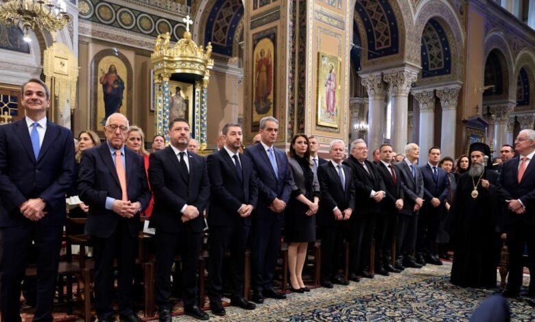 Πρωτοχρονιά-2026:-Μητσοτάκης,-Τασούλας,-Κακλαμάνης-και-Ανδρουλάκης-στη-δοξολογία-στη-Μητρόπολη-για-τη-νέα-χρονιά