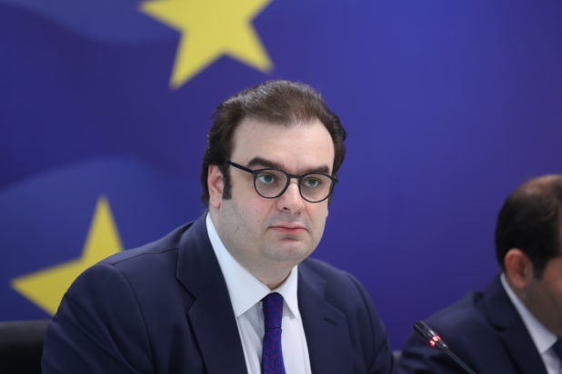 Πιερρακάκης:-Το-2026-θα-είναι-χρονιά-ευκαιριών-για-την-Ελλάδα-–-Με-ανάπτυξη,-επενδύσεις-και-τους-πολίτες-στο-επίκεντρο