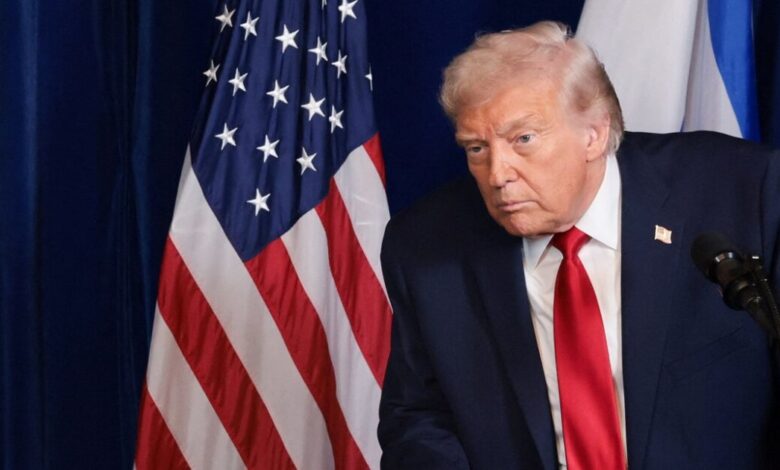 Ο-Τραμπ-αναβάλλει-τους-δασμούς-σε-έπιπλα-μέχρι-το-2027