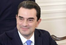 Ευχές-Κώστα-Σκρέκα-για-το-2026-–-Μήνυμα-ενότητας-και-προοπτικής