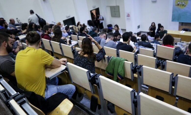 Διεγράφησαν-πάνω-από-300.000-«αιώνιοι»-φοιτητές-από-τα-ελληνικά-πανεπιστήμια