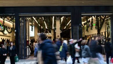 Πώς-λειτουργούν-σήμερα-καταστήματα,-σούπερ-μάρκετ-και-τράπεζες