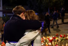 Ελβετία:-Θρήνος-και-αναπάντητα-ερωτήματα-για-την-φωτιά-στο-μπαρ-του-Κραν-Μοντανά-–-Αγωνία-για-την-15χρονη-Αλίκη