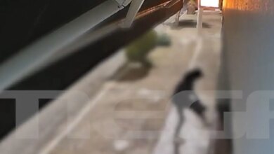 Περιστέρι:-Διαρρήκτες-έβγαλαν-καπάκι-από-φρεάτιο-για-να-σπάσουν-την-είσοδο-καταστήματος