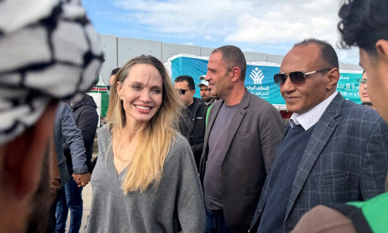 Η-Αντζελίνα-Τζολί-επισκέφτηκε-την-Ράφα-και-εξέφρασε-την-στήριξή-της-στον-παλαιστινιακό-λαό
