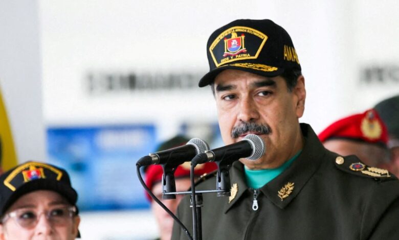 live-οι-εξελίξεις-στη-Βενεζουέλα-–-Τη-σύλληψη-του-Μαδούρο-ανακοίνωσε-ο-Τραμπ-μετά-την-αμερικανική-επίθεση